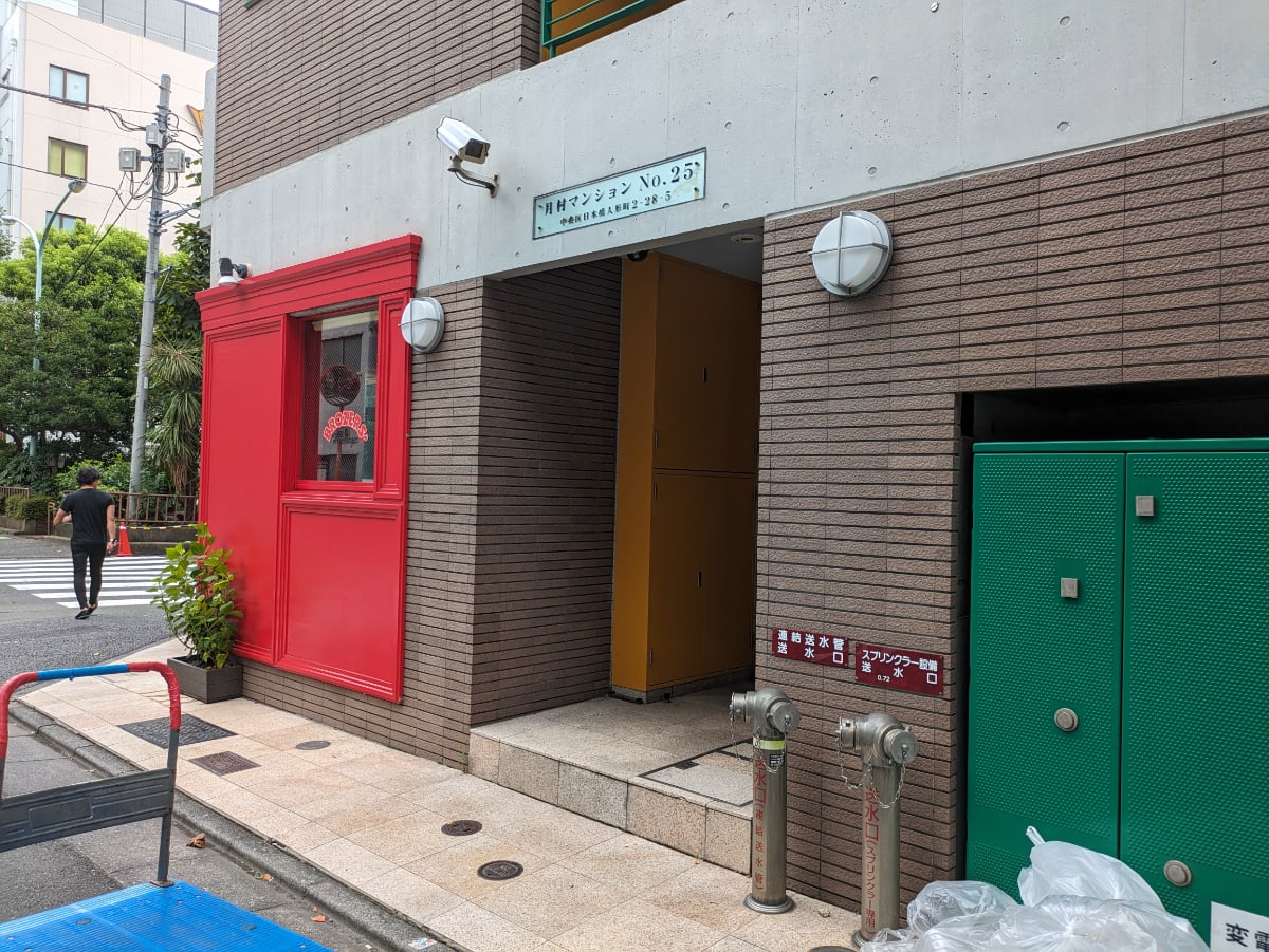 v20251006150705/fresh/building/J00100358803_7