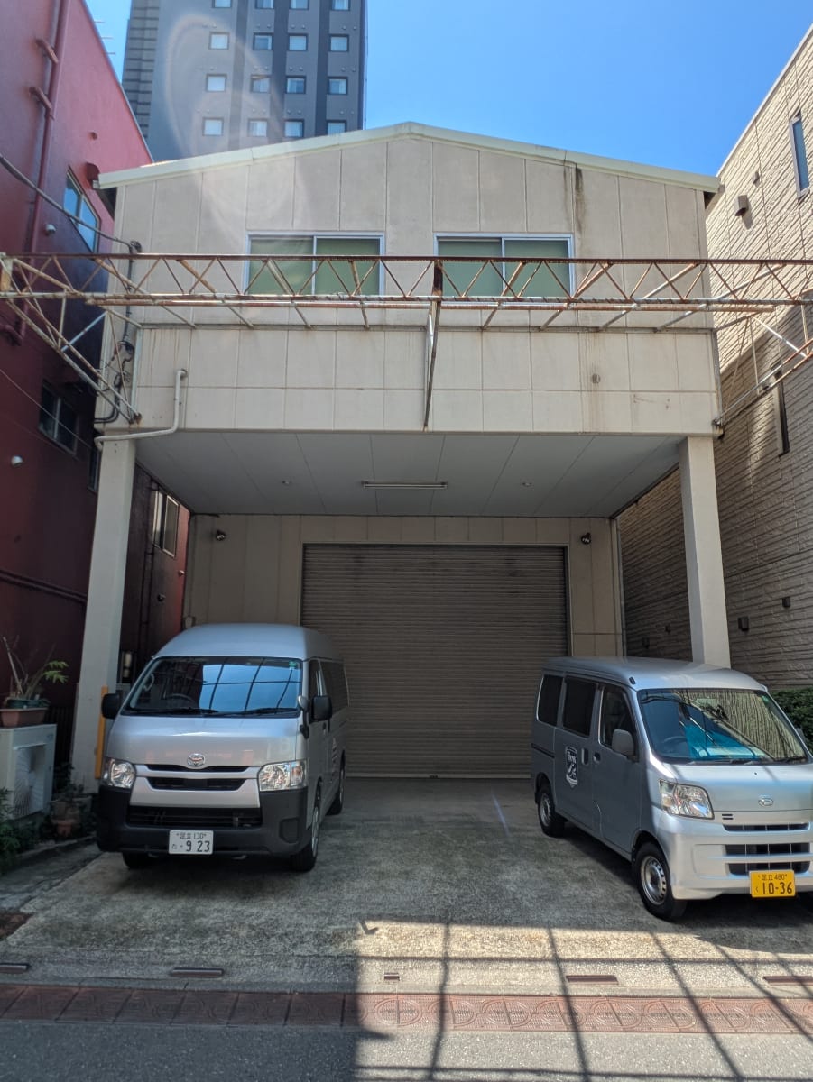 v20251006150705/fresh/building/J00100360666_1