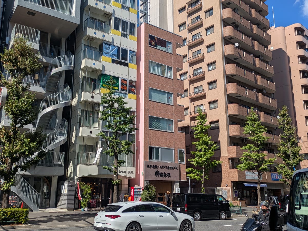 v20251006150705/fresh/building/J00100363100_5