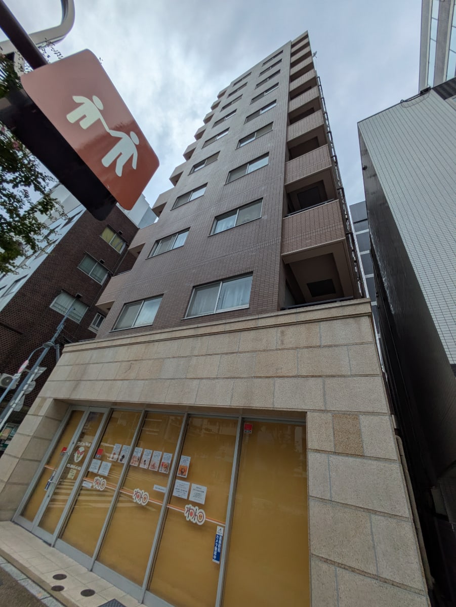 v20251006150705/fresh/building/J00100366479_9