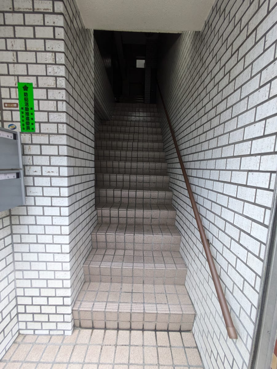 v20251006150705/fresh/building/J00100367208_4