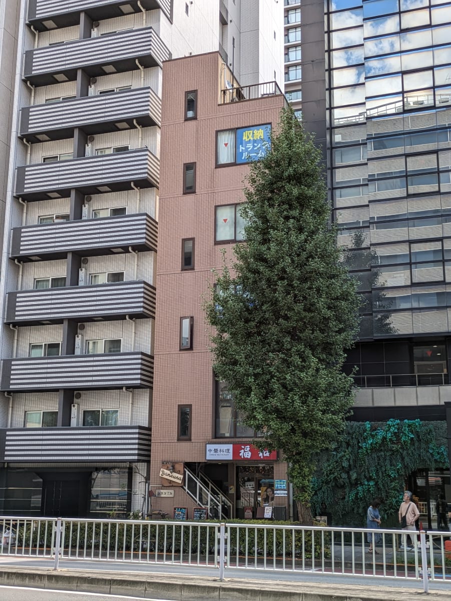 v20251006150705/fresh/building/J00100369806_7