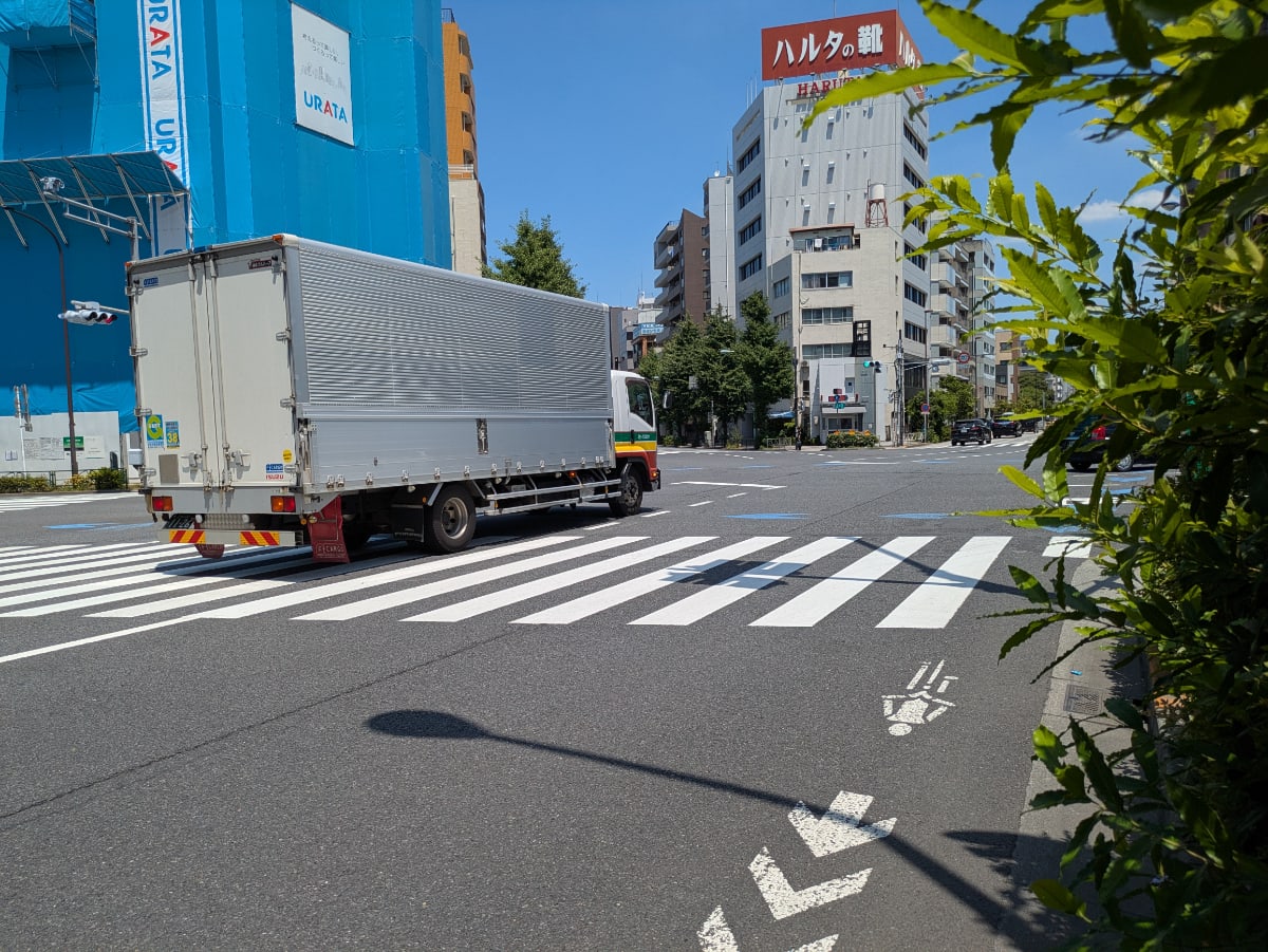 v20251006150705/fresh/building/J00100371648_9