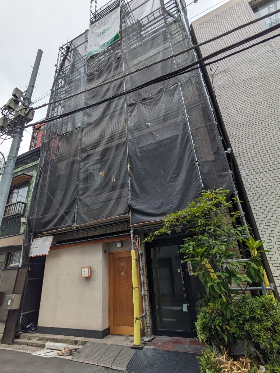 v20251006150705/fresh/building/J00100373782_5