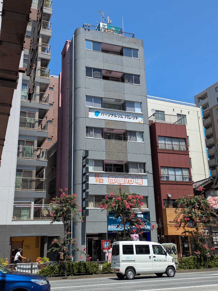 v20251006150705/fresh/building/J00100379126_5