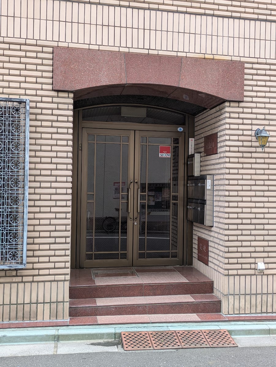 v20251006150705/fresh/building/J00100379160_14