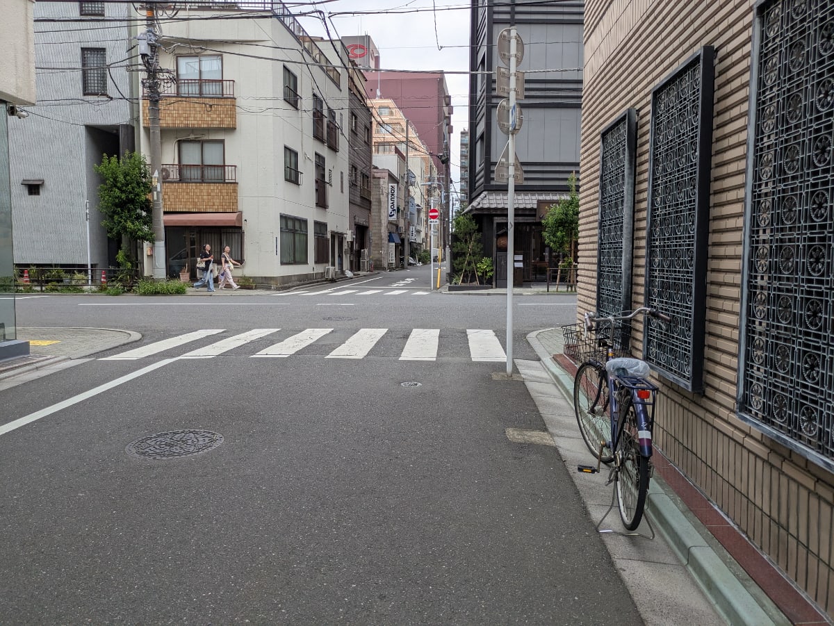 v20251006150705/fresh/building/J00100379160_15