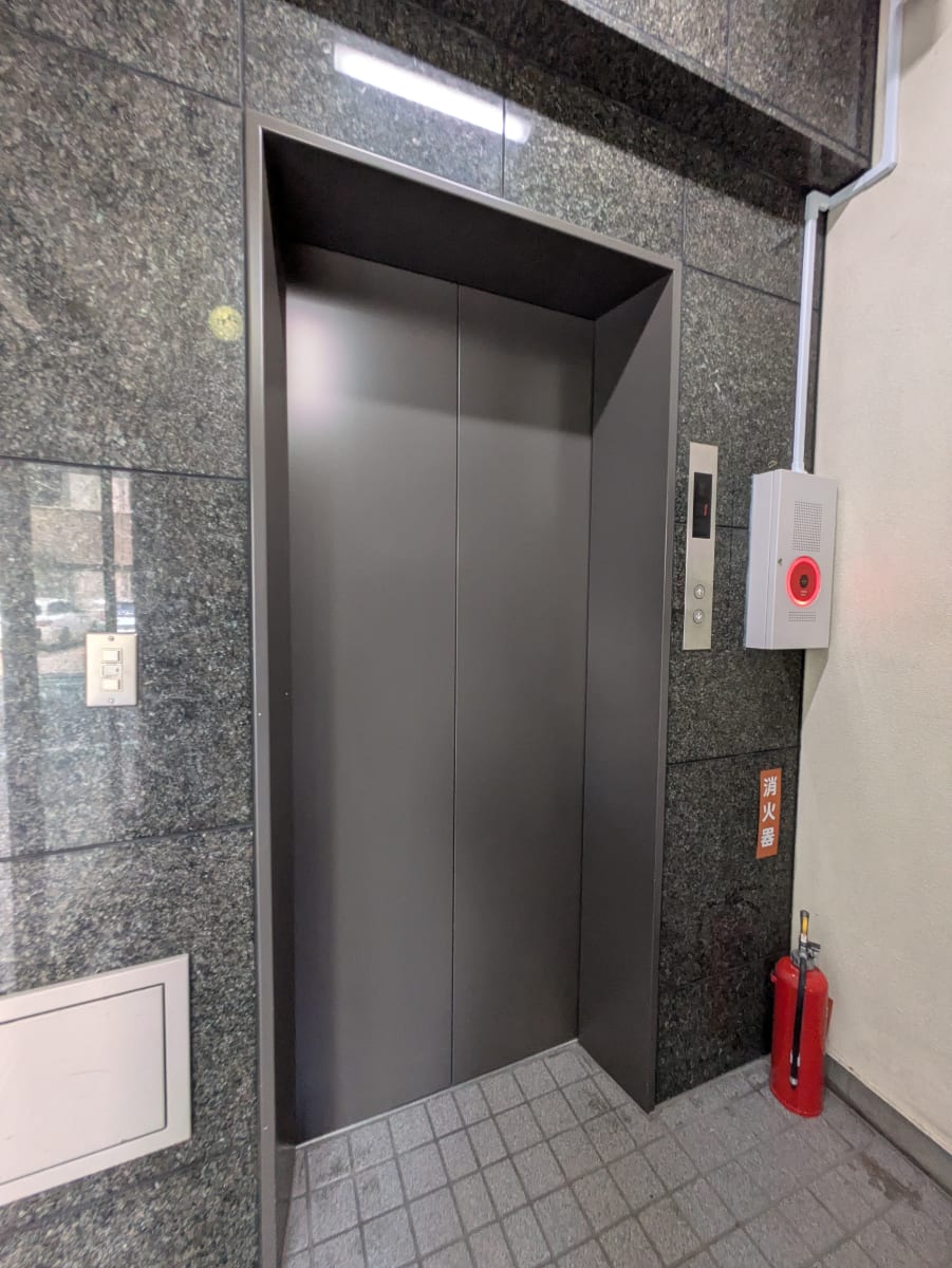 v20251006150705/fresh/building/J00100379184_4
