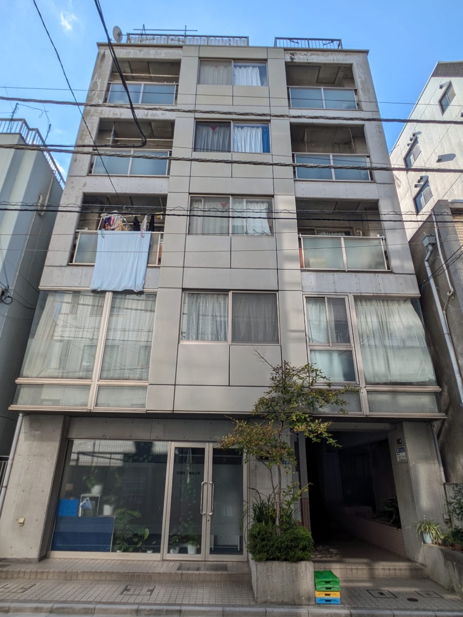 v20251006150705/fresh/building/J00100379189_1