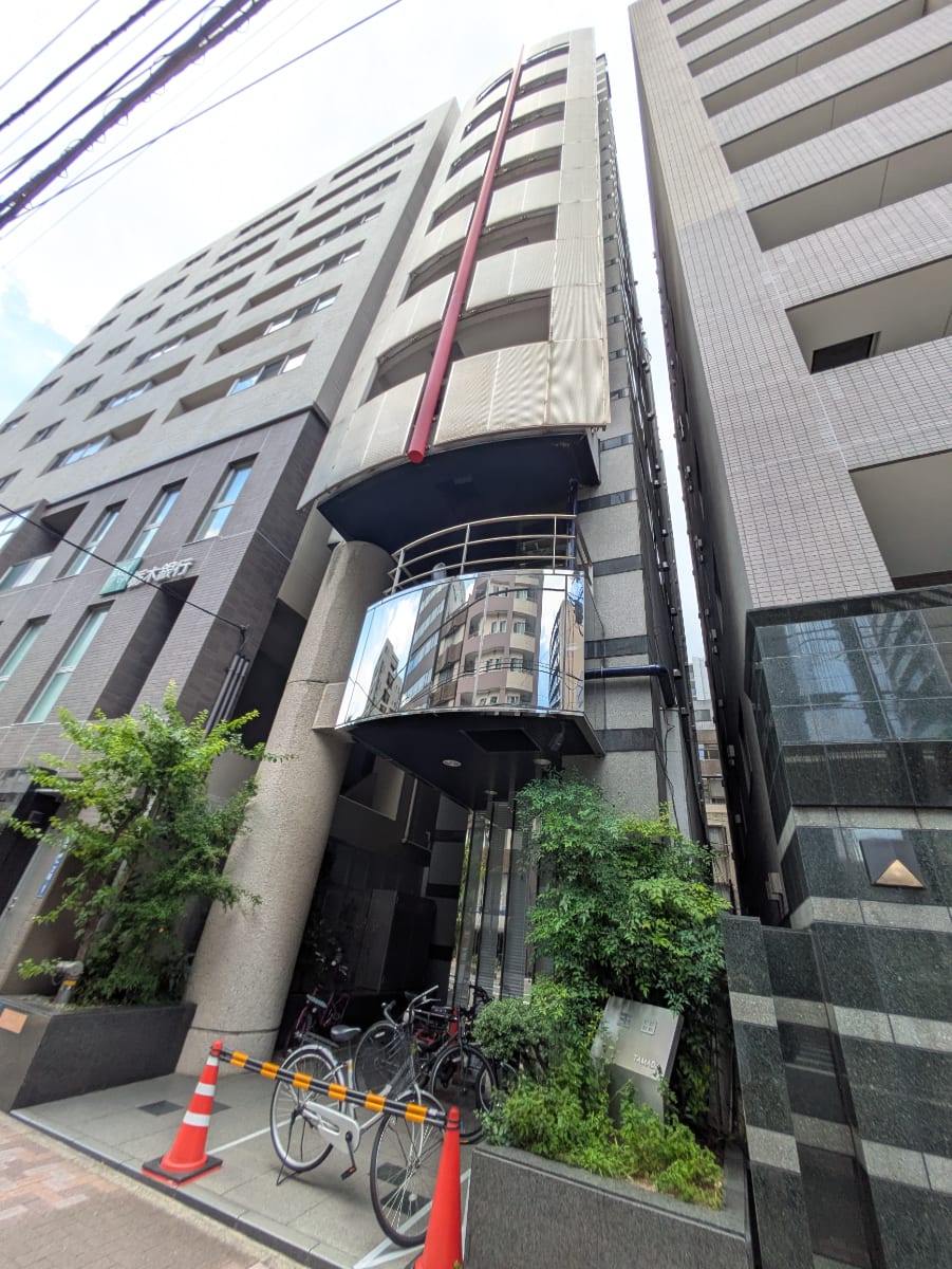 v20251006150705/fresh/building/J00100379275_9