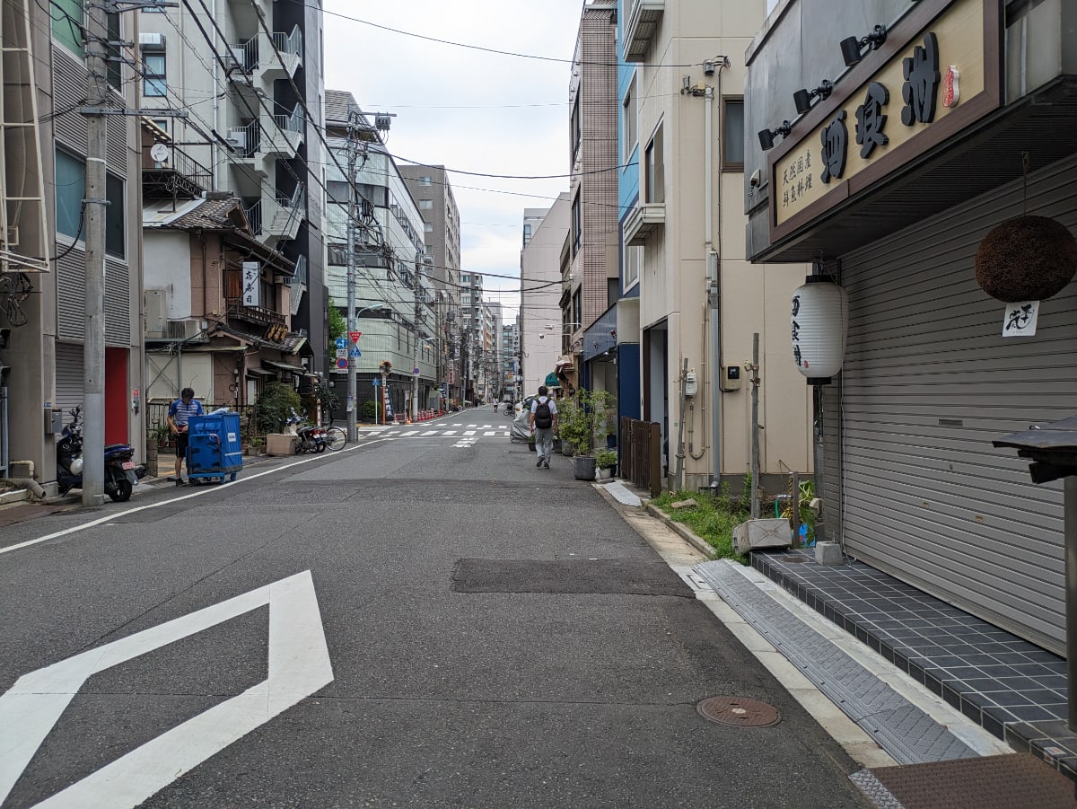 v20251006150705/fresh/building/J00100380048_2