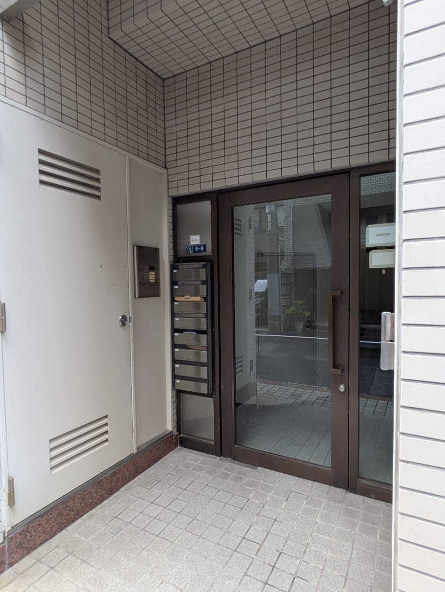 v20251006150705/fresh/building/J00100381190_12