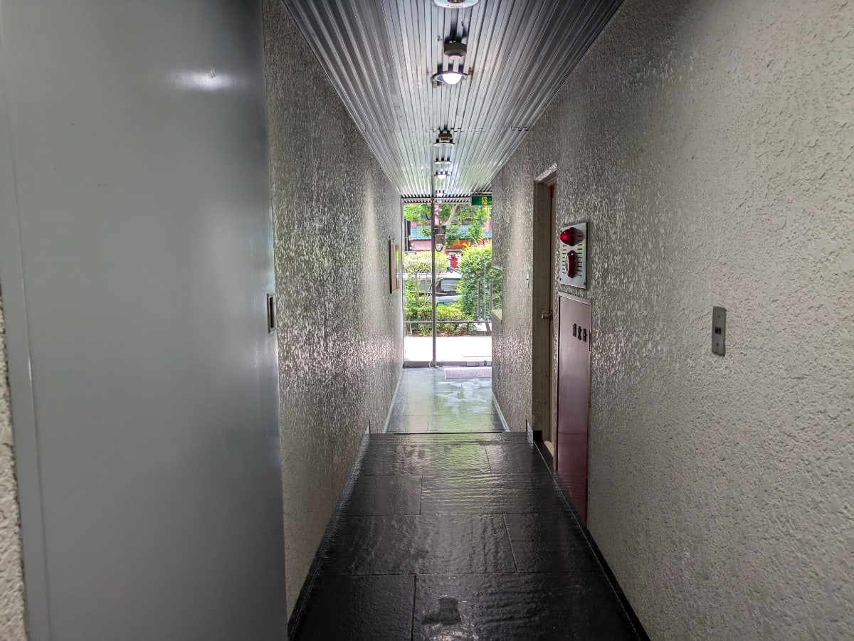 v20251006150705/fresh/building/J00100382192_16