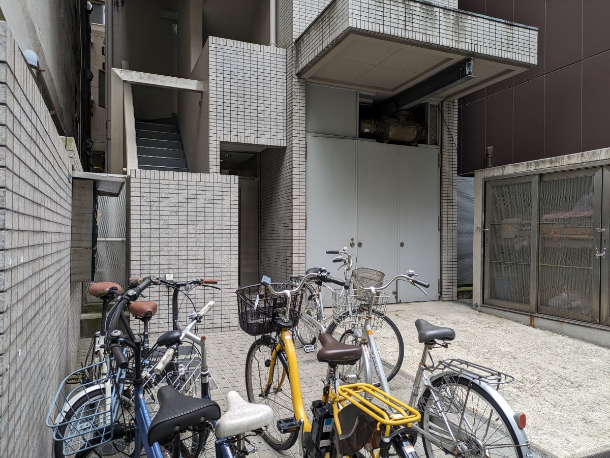 v20251006150705/fresh/building/J00100382193_9