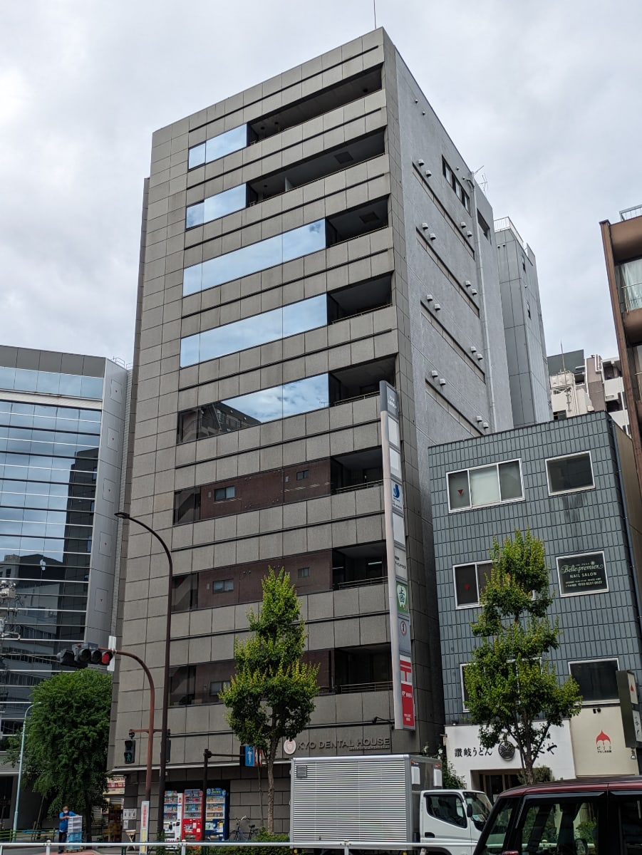 v20251006150705/fresh/building/J00100382825_8