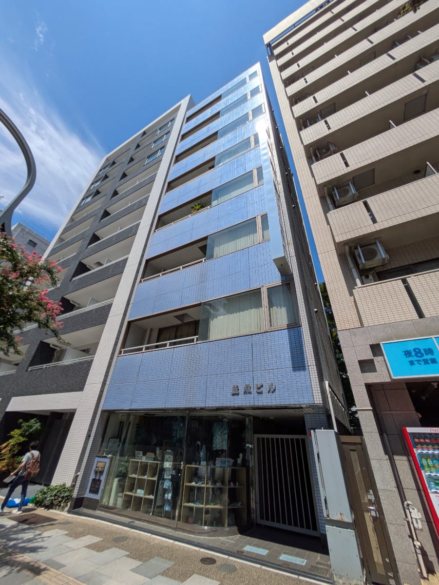 v20251006150705/fresh/building/J00100389844_11