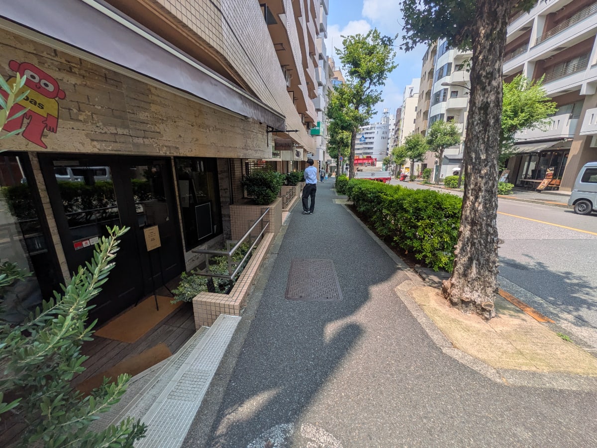 v20251006150705/fresh/building/J00100391830_2
