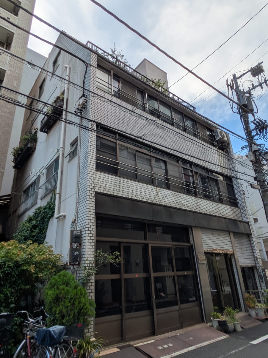v20251006150705/fresh/building/J00100396218_7