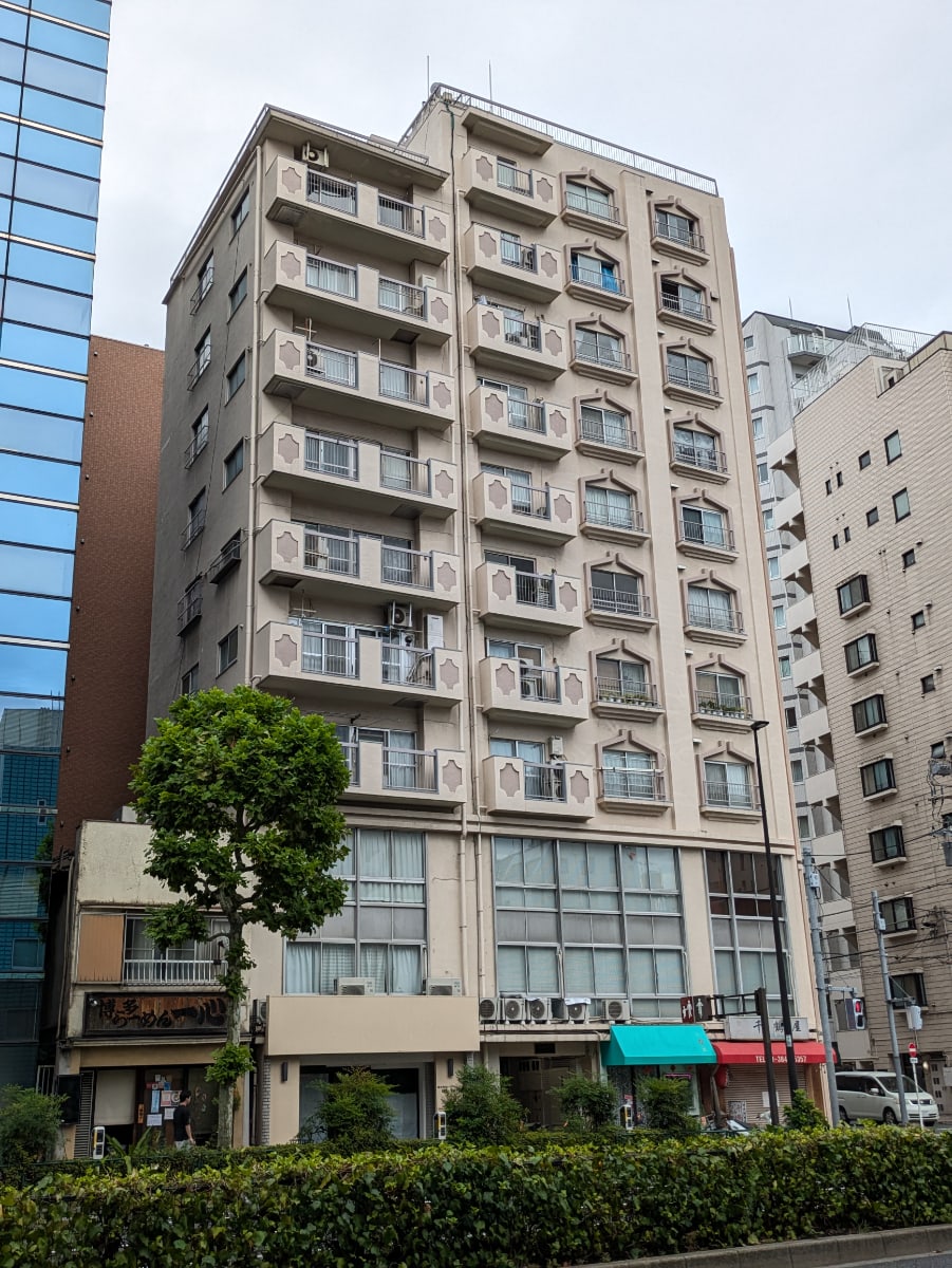 v20251006150705/fresh/building/J00100401451_5