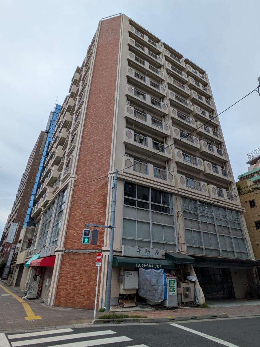 v20251006150705/fresh/building/J00100401451_7