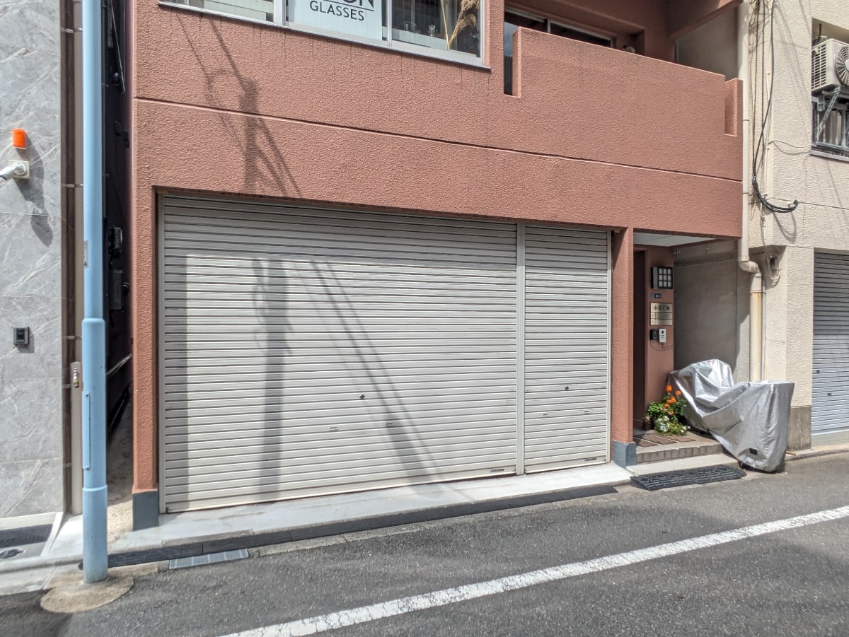 v20251006150705/fresh/building/J00100403895_9