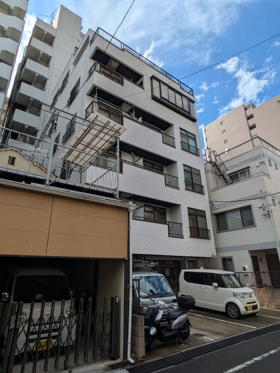 v20251006150705/fresh/building/J00100405628_5