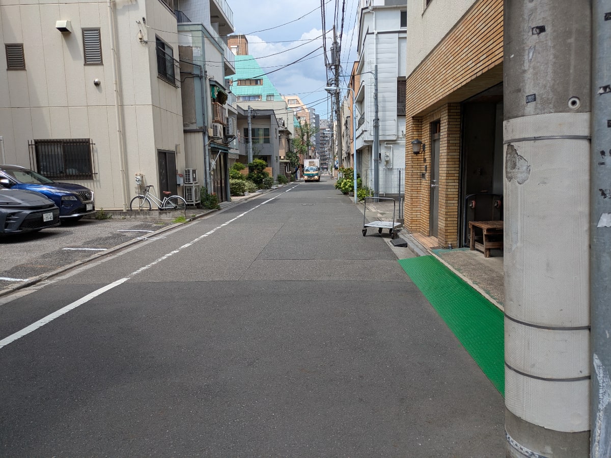 v20251006150705/fresh/building/J00100406321_2