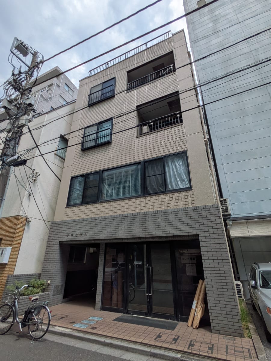 v20251006150705/fresh/building/J00100406321_6