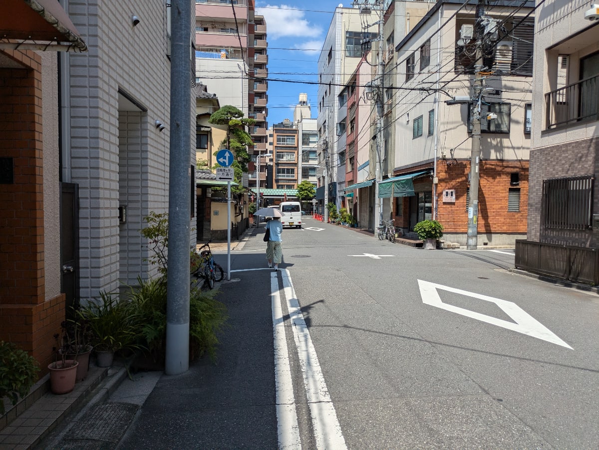 v20251006150705/fresh/building/J00100408196_2