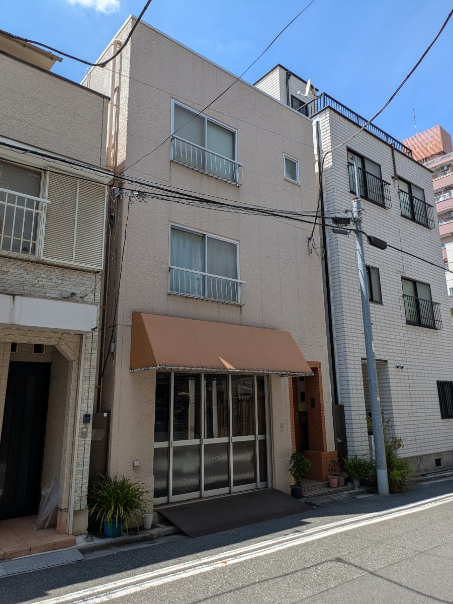 v20251006150705/fresh/building/J00100408196_7