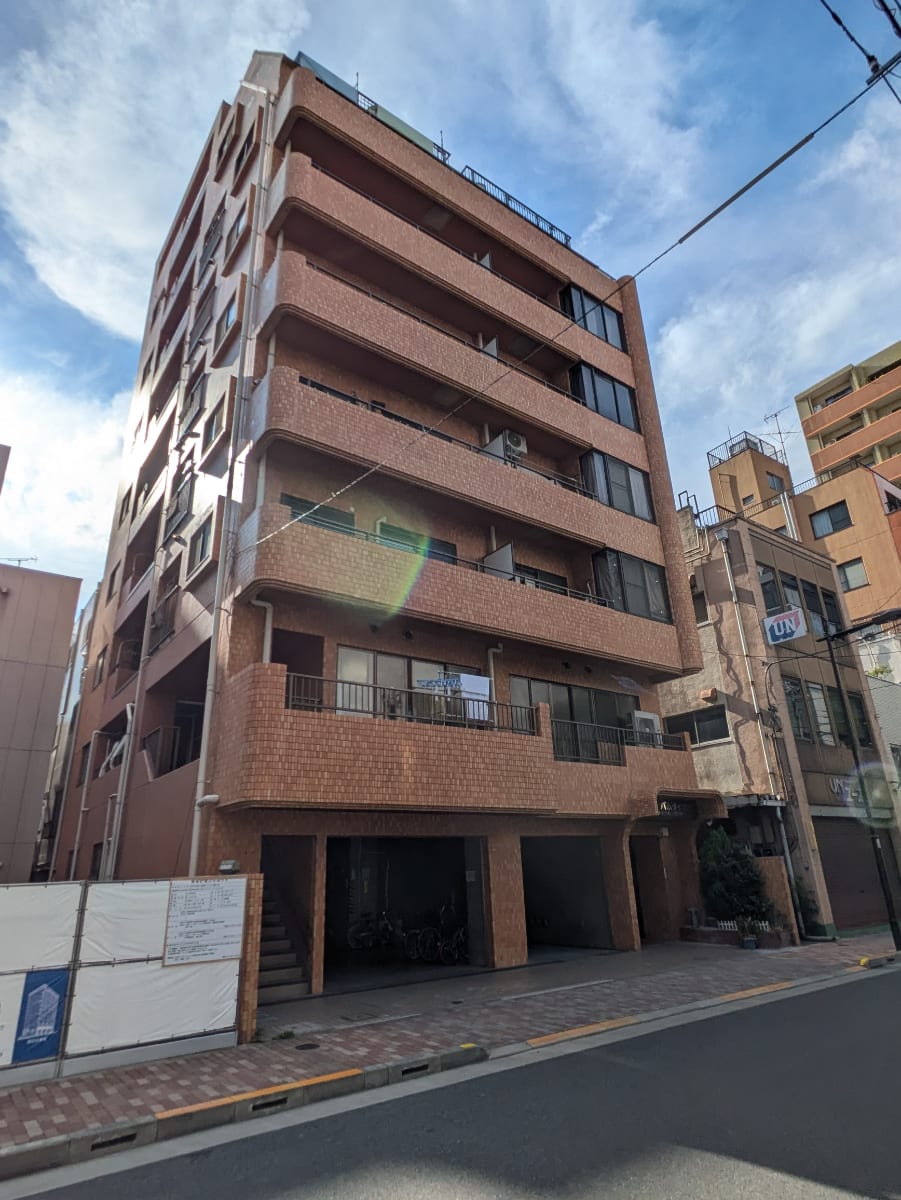 v20251006150705/fresh/building/J00100408605_6