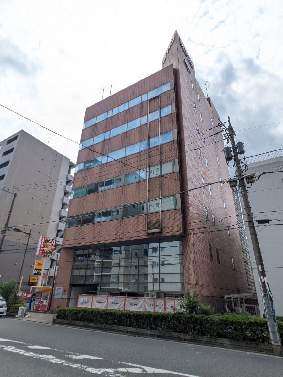 v20251006150705/fresh/building/J00100412168_5
