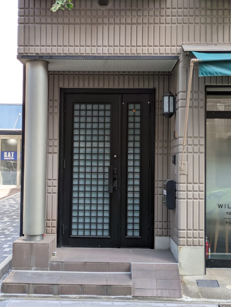 v20251006150705/fresh/building/J00100414385_3