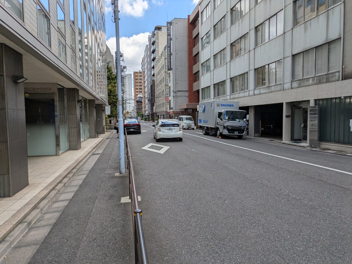 v20251006150705/fresh/building/J00100414834_2