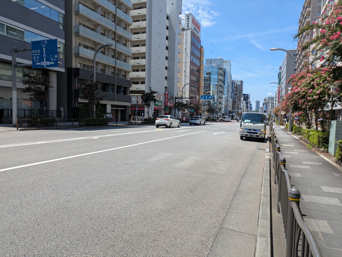 v20251006150705/fresh/building/J00100415907_13