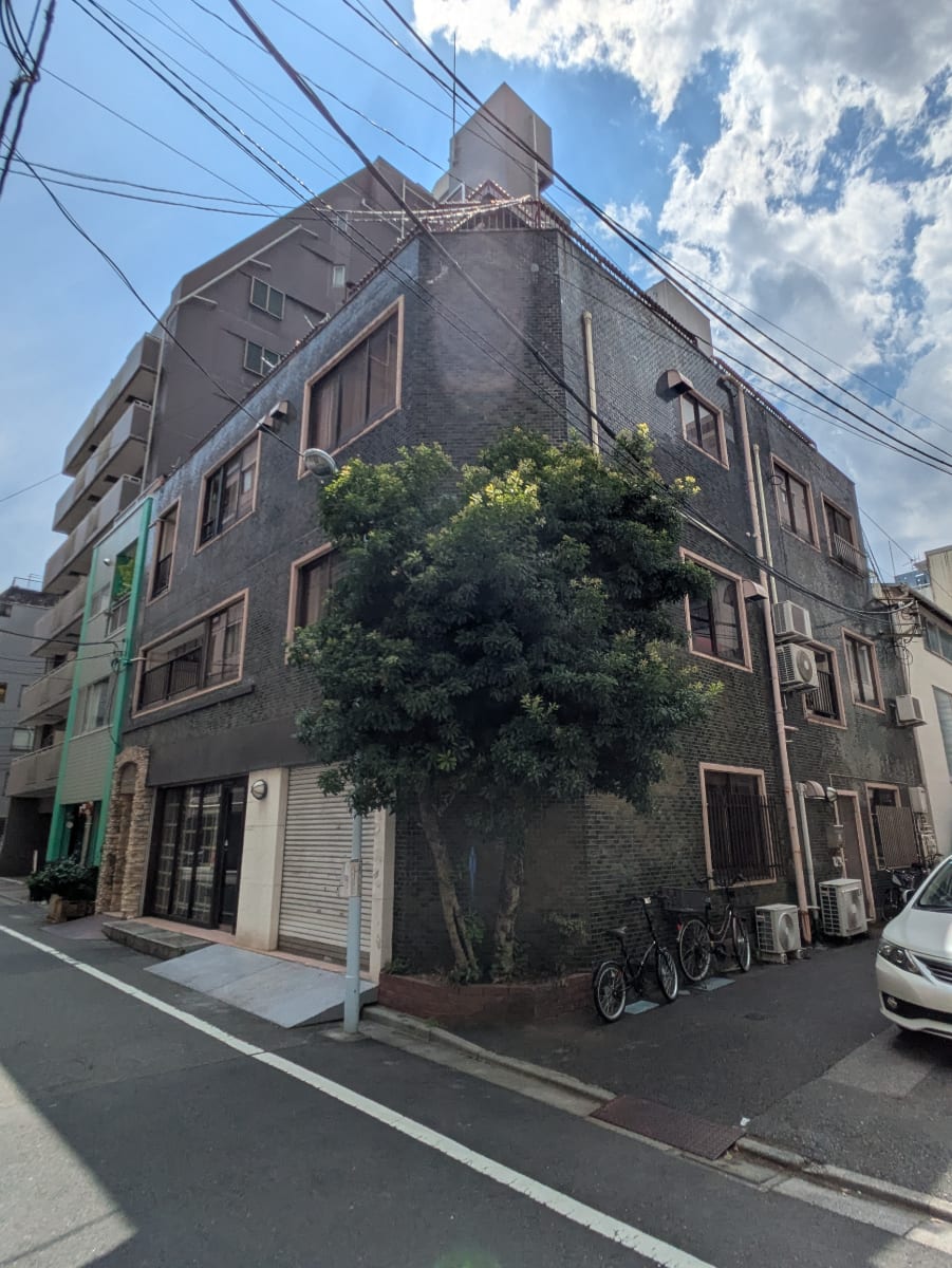 v20251006150705/fresh/building/J00100416465_1