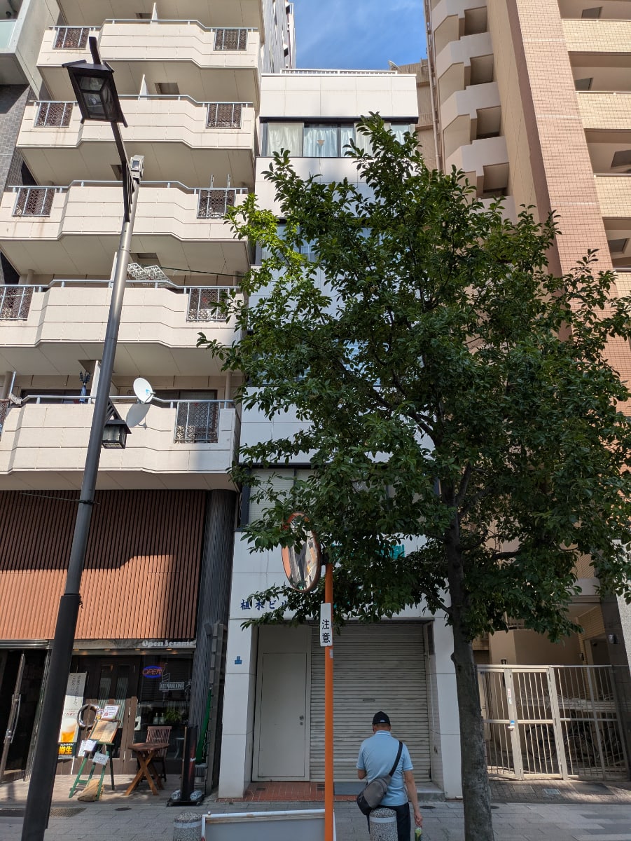 v20251006150705/fresh/building/J00100427179_1