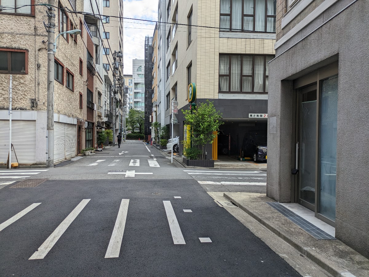 v20251006150705/fresh/building/J00100609945_12