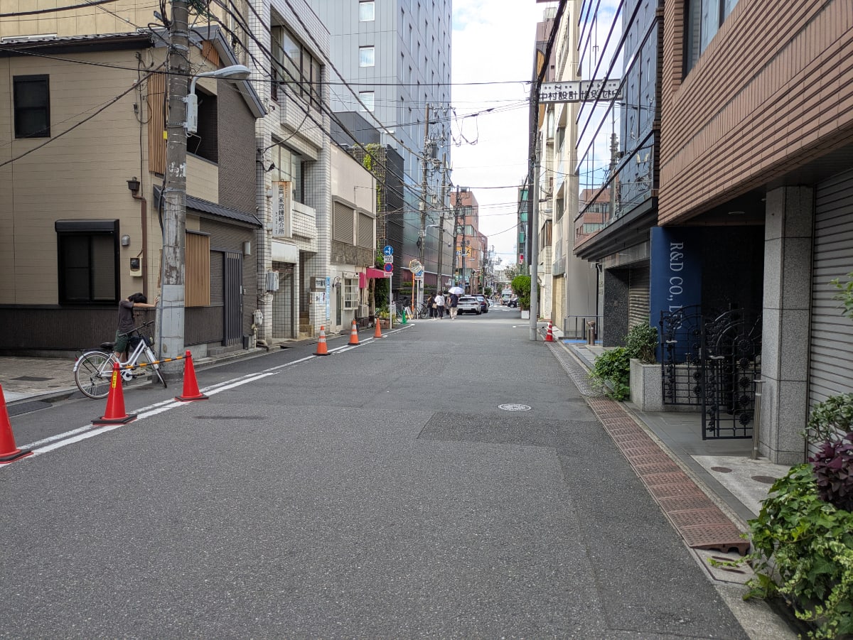 v20251006150705/fresh/building/J00100632269_12