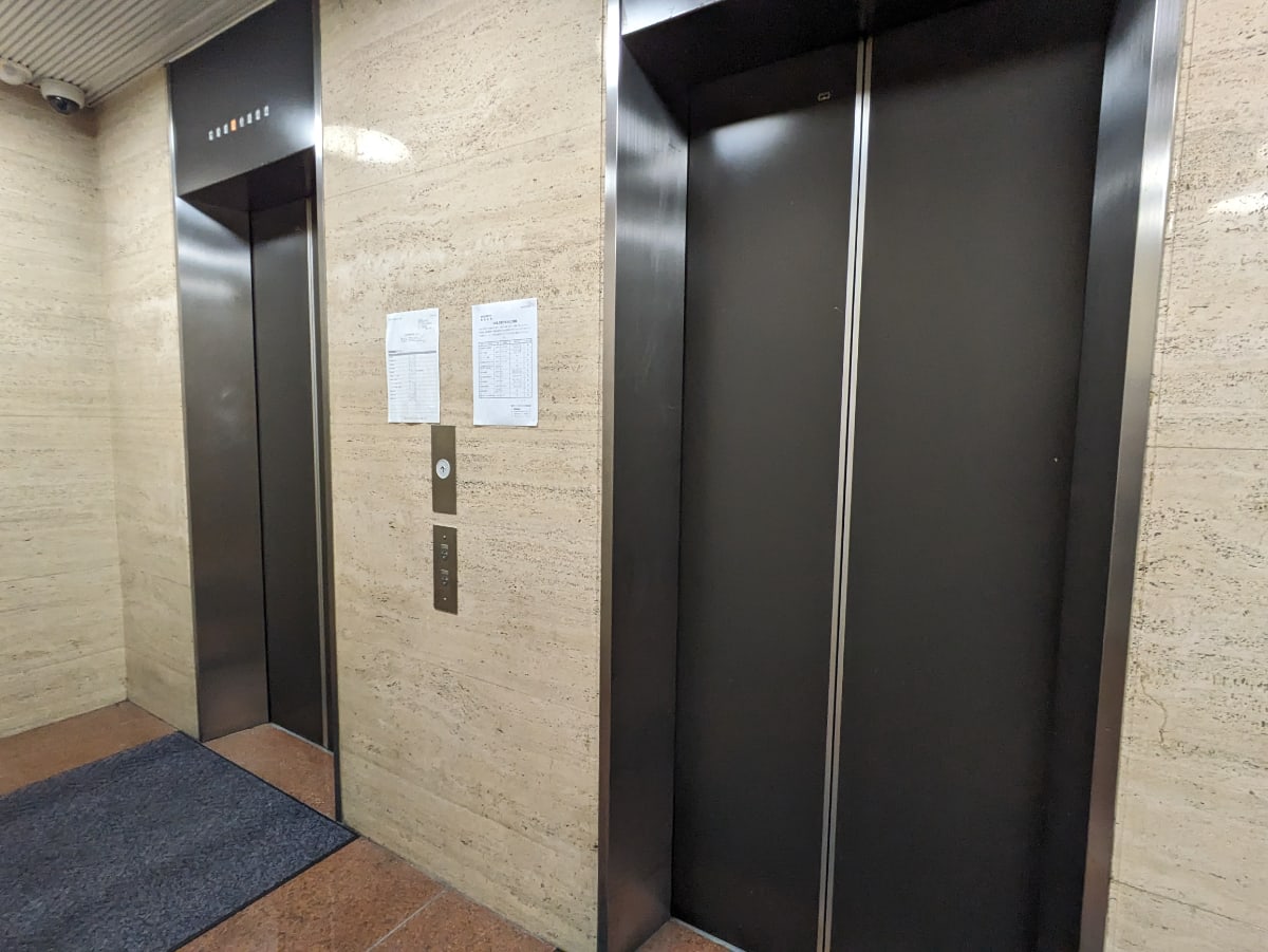 v20251007150704/fresh/building/J00100357295_4