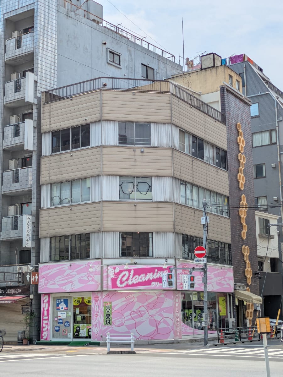 v20251007150704/fresh/building/J00100360598_1