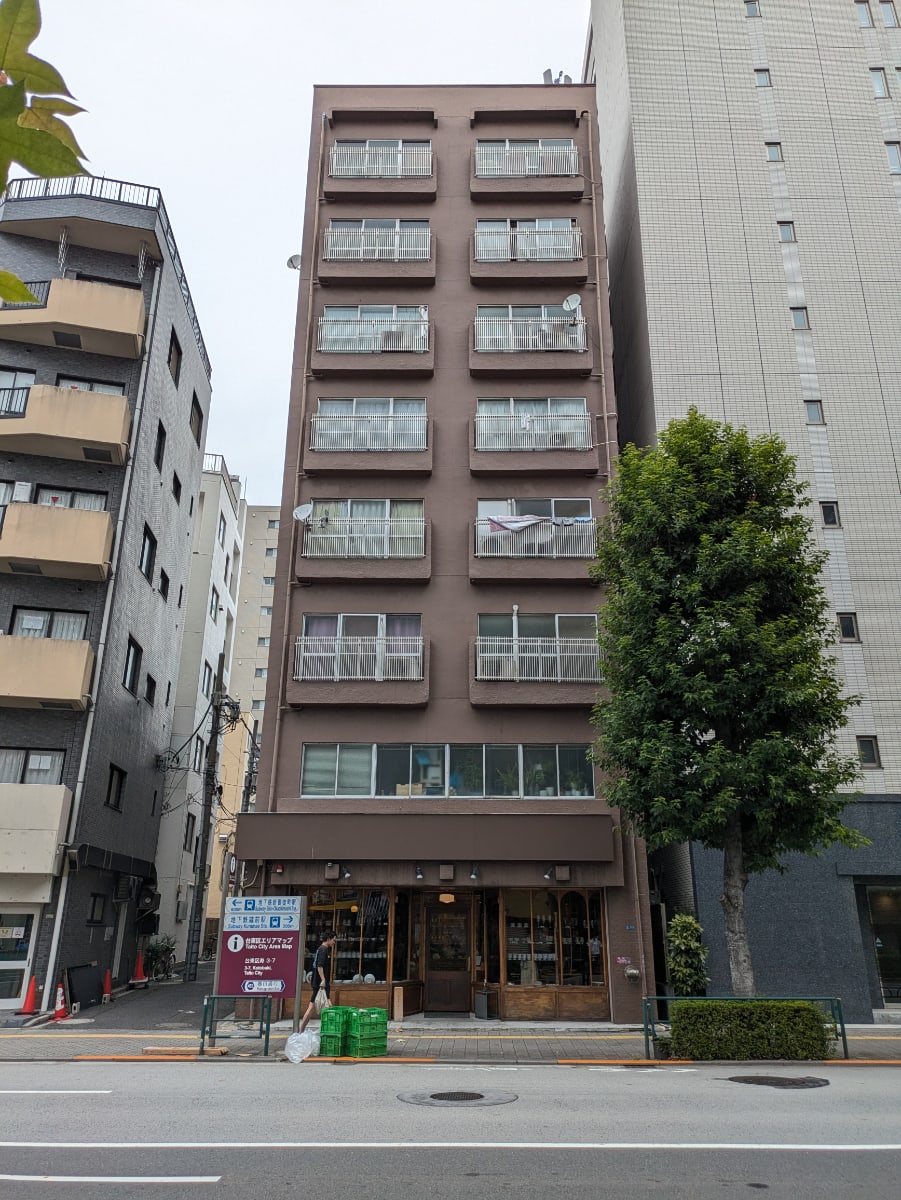 v20251007150704/fresh/building/J00100360678_1