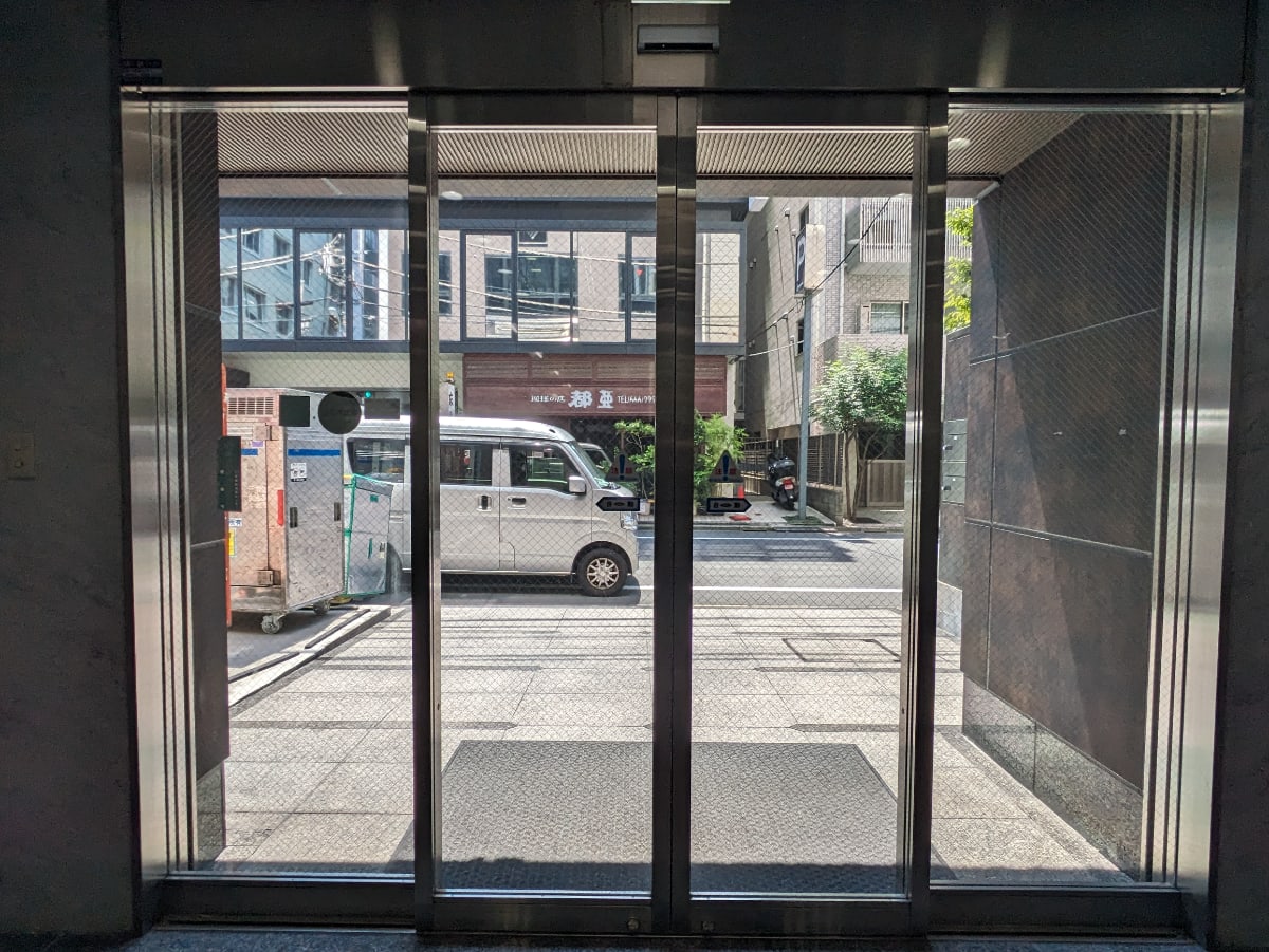 v20251007150704/fresh/building/J00100361853_9