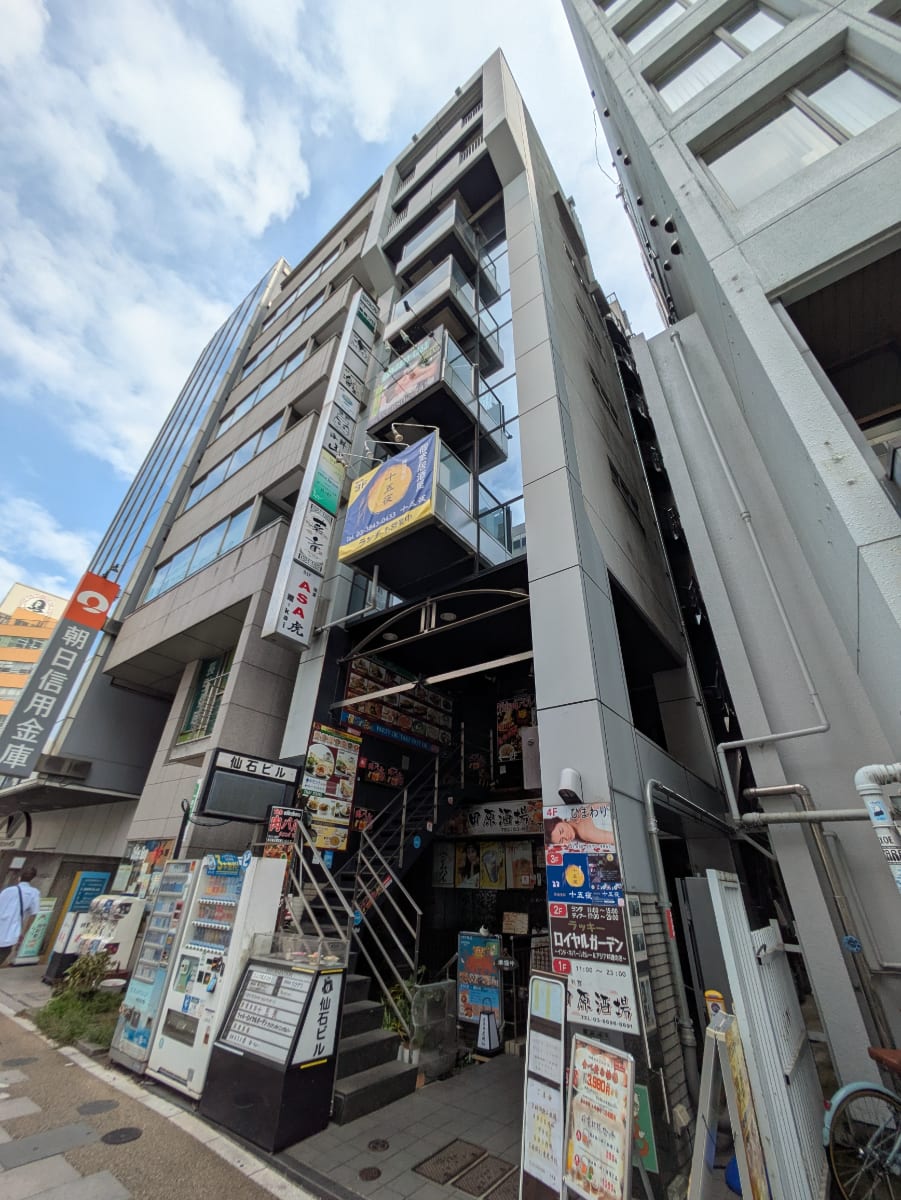 v20251007150704/fresh/building/J00100363689_15