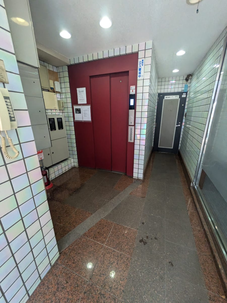 v20251007150704/fresh/building/J00100365029_4