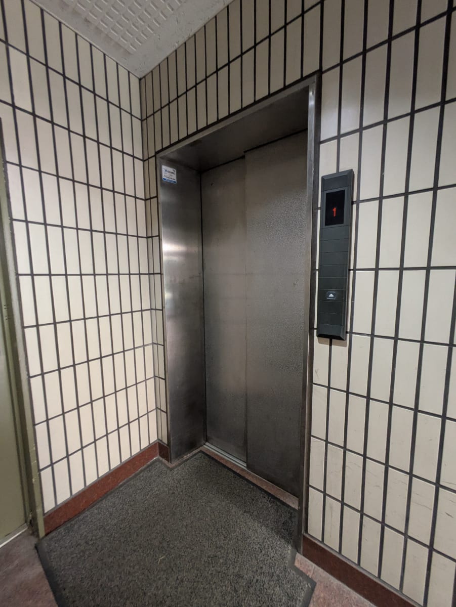 v20251007150704/fresh/building/J00100365410_4