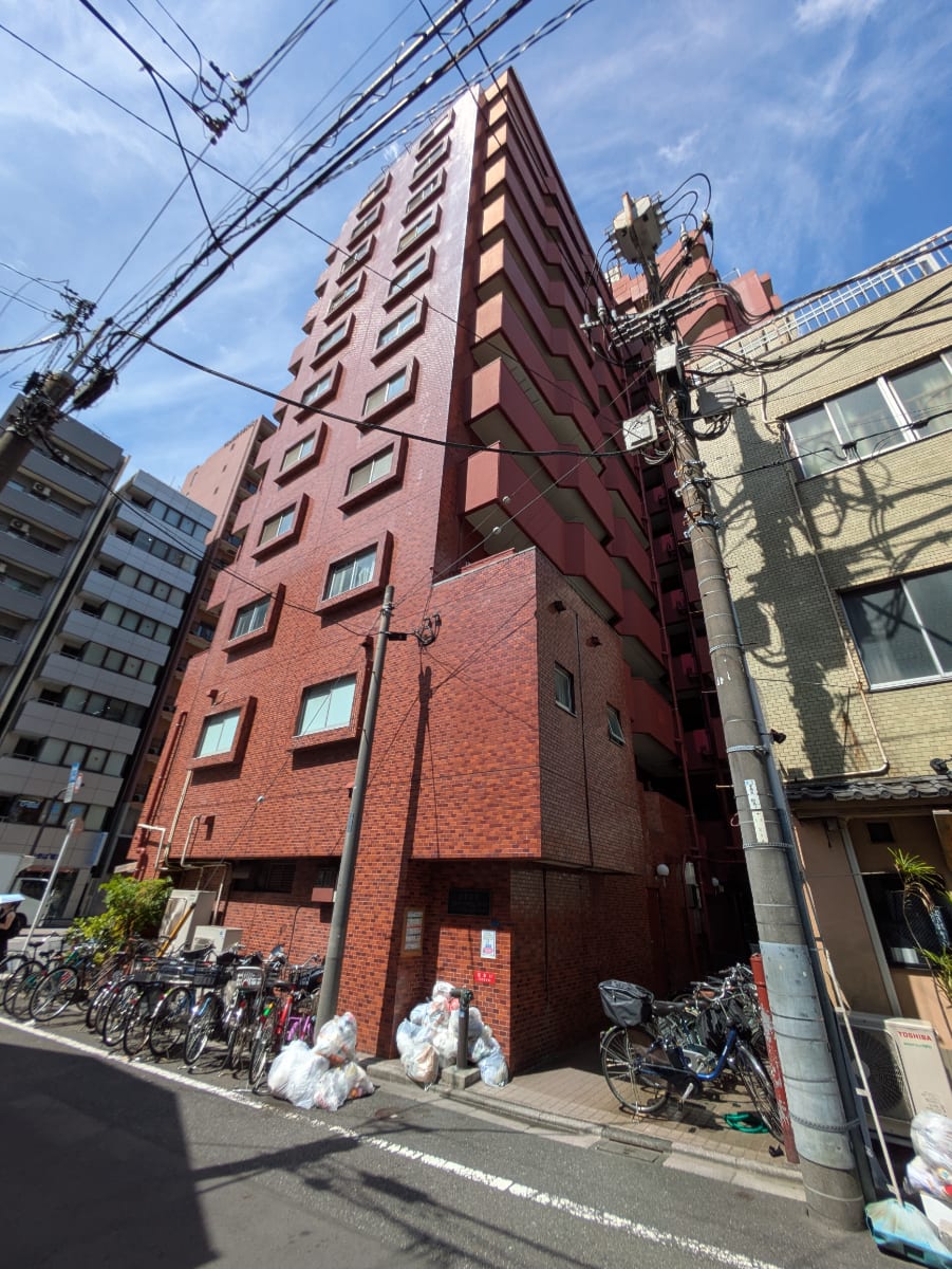 v20251007150704/fresh/building/J00100366516_11