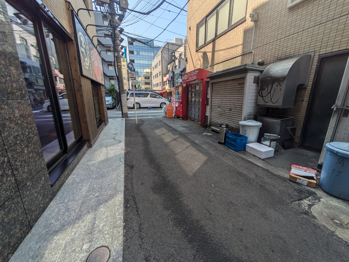 v20251007150704/fresh/building/J00100366907_13