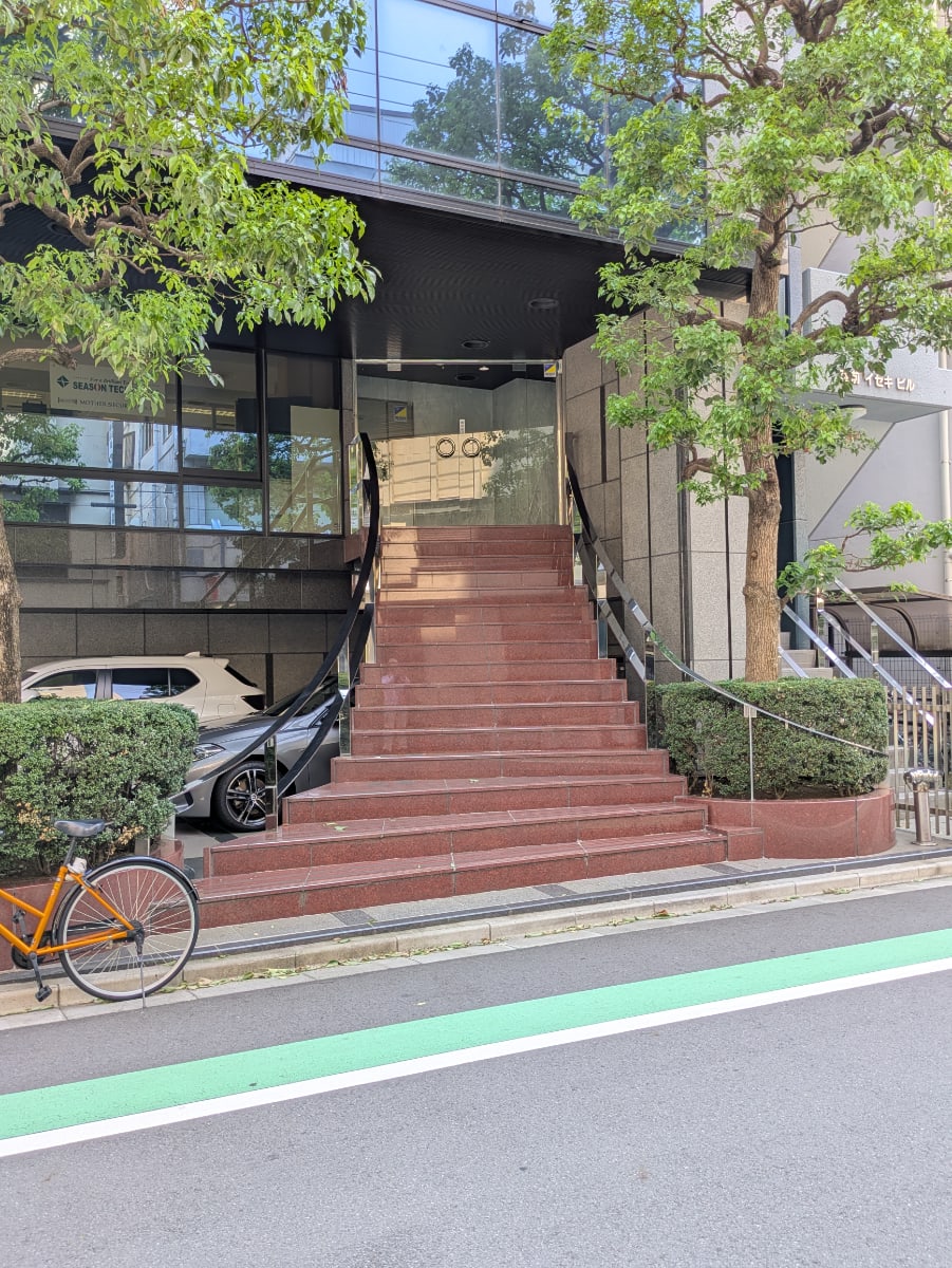 v20251007150704/fresh/building/J00100369144_3