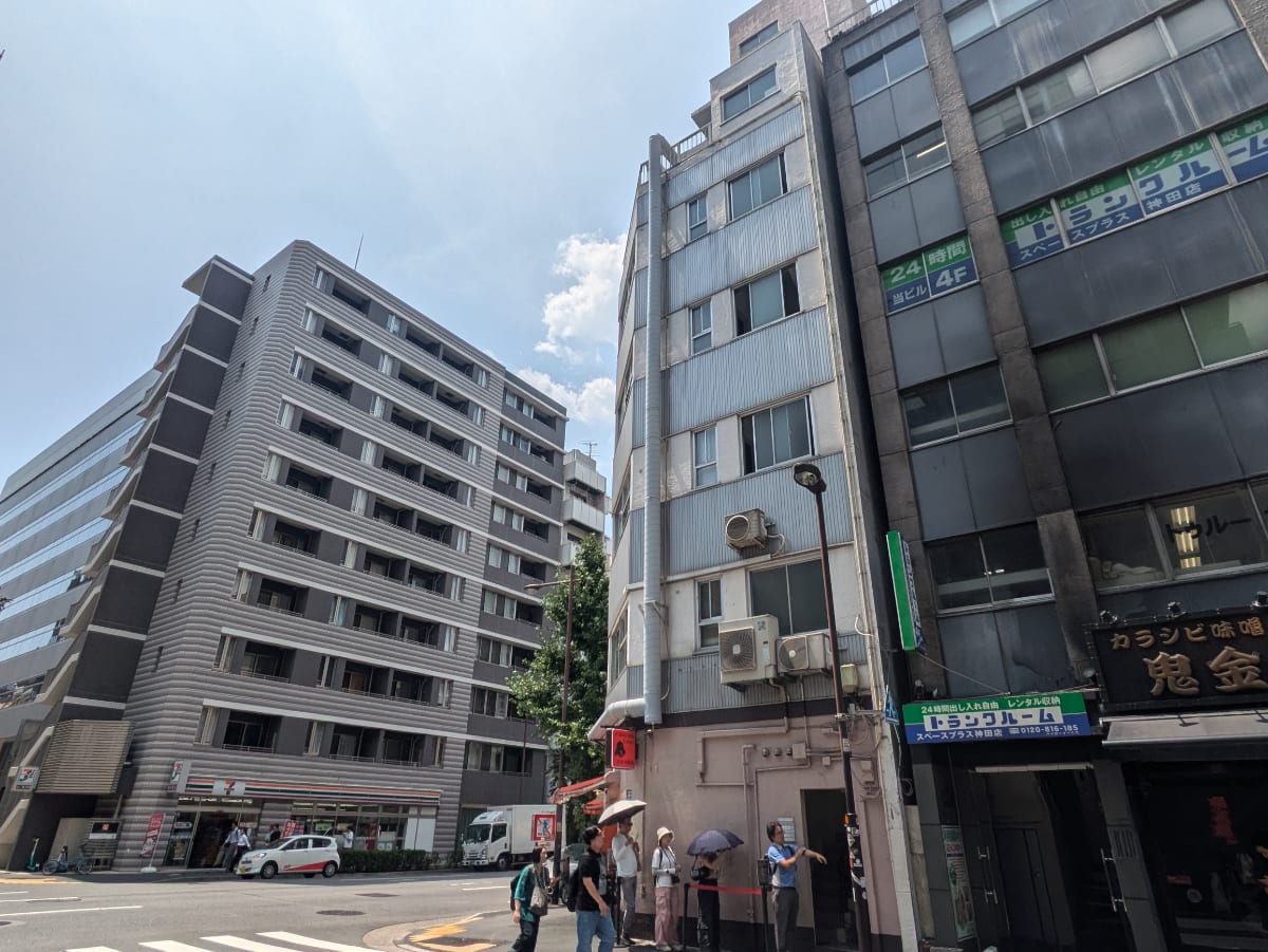 v20251007150704/fresh/building/J00100370060_6